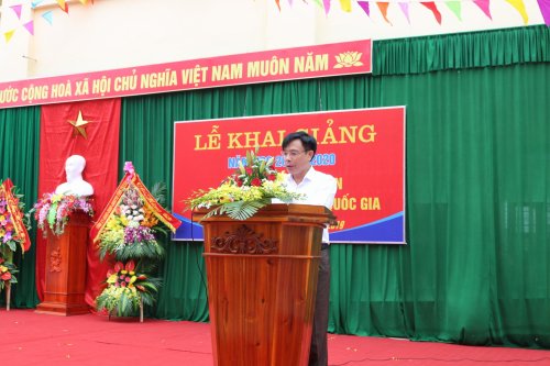 4.Đồng chí Lê Văn Phúc - HUV- PCT UBND huyện đọc thư của Chủ tịch nước gửi ngành giáo dục.JPG