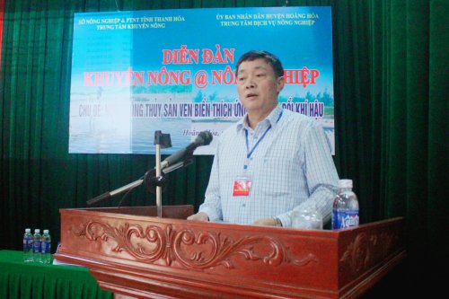 Đồng chí Nguyễn Duy Minh - Giám đốc Trung tâm khuyến nông tỉnh phát biểu khai mạc.jpg