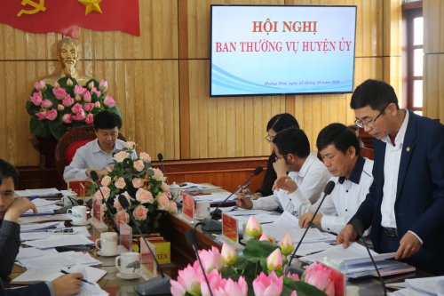 5. đc Nguyễn Đình Tới -Trường BTG góp ý vào dự thảo báo cáo chính trị.JPG