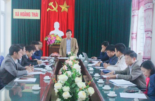 2. Đồng chí Nguyễn Đình Tuy - Phó Chủ tịch UBND huyện phát biểu kết luận và chỉ đạo tại hội nghị.jpg