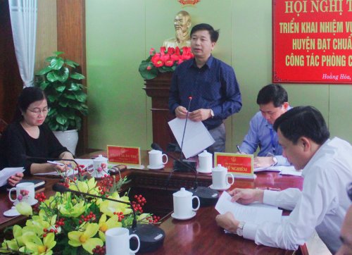 2.Đồng chí Lê Xuân Thu - BTHU - Chủ tịch HĐND huyện phát biểu chỉ đạo.jpg