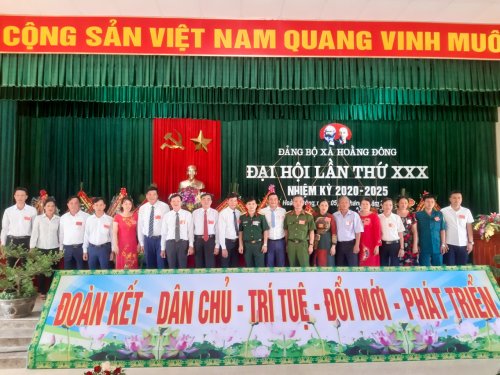 Ra mắt Ban chấp hành Đảng bộ xã Hoằng Đông, nhiệm kỳ 2020 - 2025.jpg