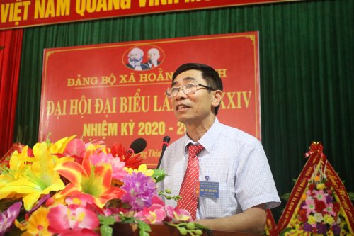 3. Đồng chí Nguyễn Đình Tới - Thường vụ Huyện ủy - Trưởng Ban Tuyên giáo phát biểu tại đại hội.JPG