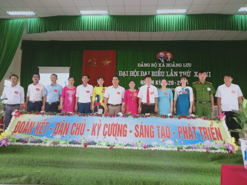 4. Ra mắt BCH Đảng bộ xã Hoằng Lưu, nhiệm kỳ 2020-2025.jpg