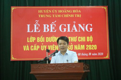 đồng chí Lê Anh Tuấn - TVHU - Trưởng ban tuyên giáo huyện ủy - Gíam đốc Trung tâm Chính trị xã hội.jpg