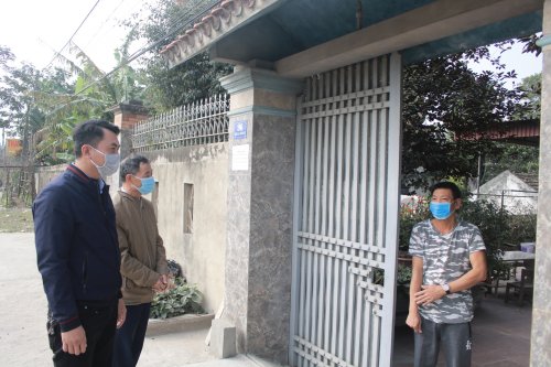 Đoàn đã đi kiểm tra thực tế công tác phòng chống dịch và cách ly y tế tại nhà tại xã Hoằng Trung.JPG