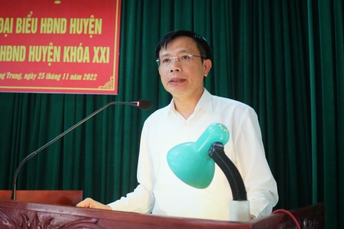 6. Lê Văn Phúc – TVHU, Phó Chủ tịch UBND huyện giải trình và tiếp thu ý kiến cử tri.jpg