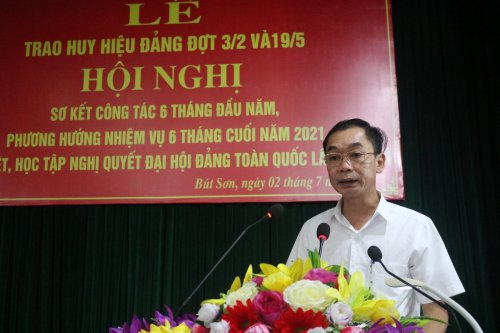 4.Hoàng Hải Thanh-TVHU- Bí thư Đảng bộ- Chủ tịch HĐND thị trấn khai mạc hội nghị.JPG