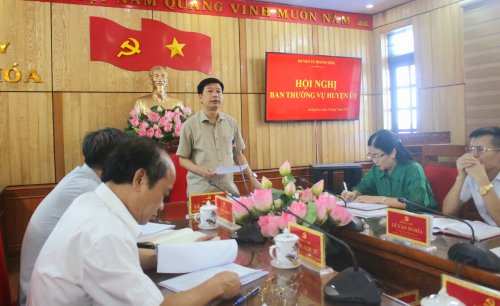 Đồng chí Lê Xuân Thu - TUV - Bí thư Huyện ủy kết luận Hội nghị.jpg