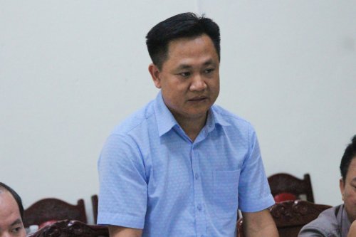 5. ... đồng chí Lê Quang Thành - Chủ tịch UBND xã Hoằng Kim tham gia ý kiến tại hội nghị..jpg