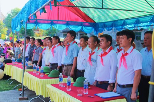 2. Các đại biểu dự hội trại..jpg