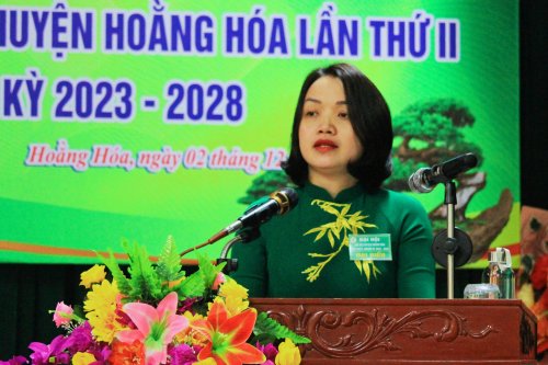 8. Đồng chí Nguyễn Thị Thu Hà - Phó Chủ tịch UBND huyện Hoằng Hóa phát biểu chỉ đạo....jpg