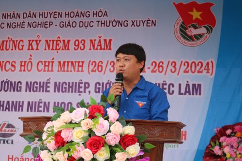 2. Nguyễn Văn Tuấn- BT Đoàn trướng phát động  quyên góp ủng hộ đoàn viên có hoàn cảnh khó khăn.JPG