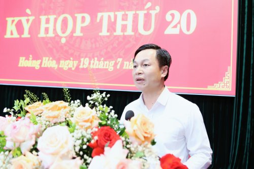 Đồng chí Lê Thanh Hải - Chủ tịch UBND huyện giải trình, tiếp thu ý kiến của cử tri và đại biểu HĐND huyện..jpg